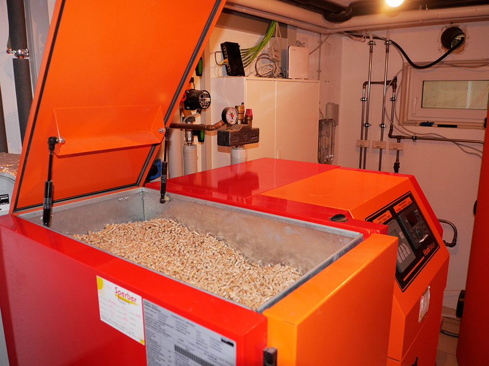 Palletheizung2 bei KDN Elektro in Erfurt